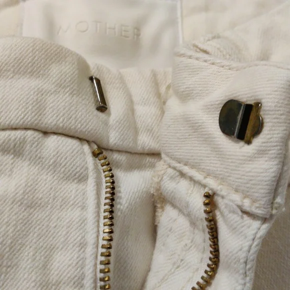 MOTHER. Women's White Frayed Hem Pants - Picture 15 of 16